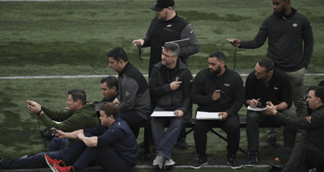 professionals.scouters.label